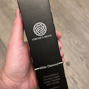 Forever Flawless Cleansing Complex